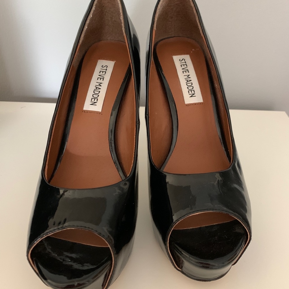 Steve Madden Patent Leather Peep toe Heels